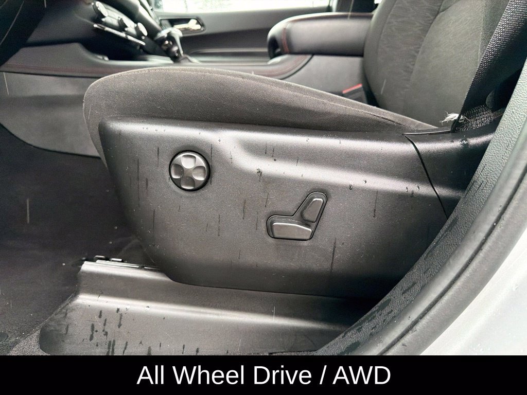 Used 2025 Dodge Durango GT AWD/4WD image 14