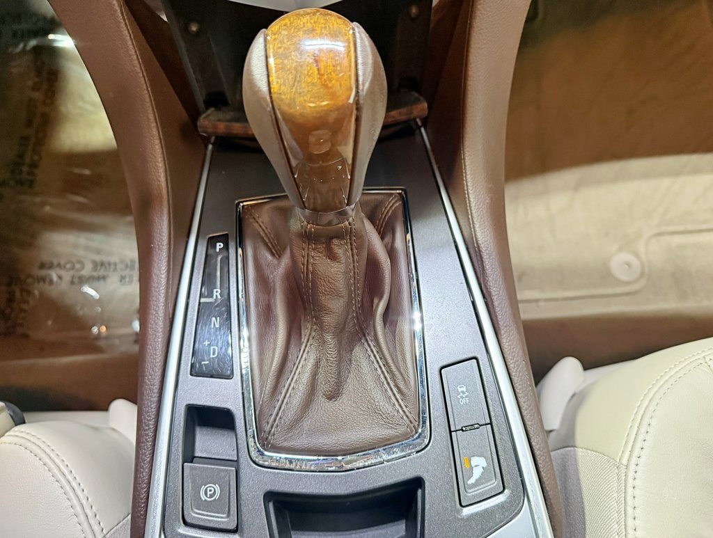 Used 2010 Cadillac SRX Luxury image 22