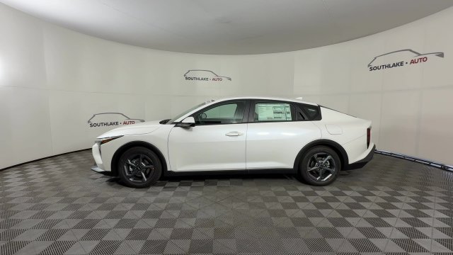 New 2026 Kia K4 FWD image 5