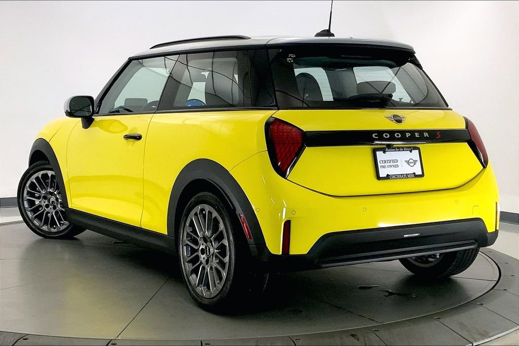 Certified 2025 MINI Cooper S image 10