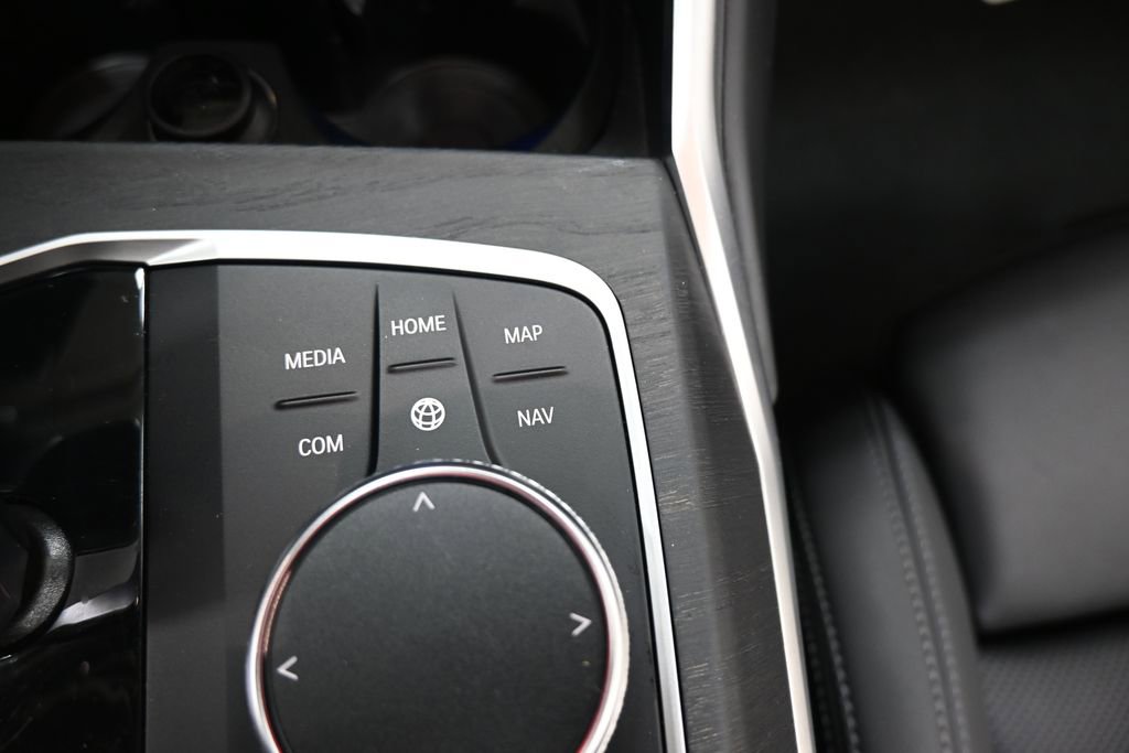 Used 2023 BMW 430i Convertible w/ Premium Package image 21