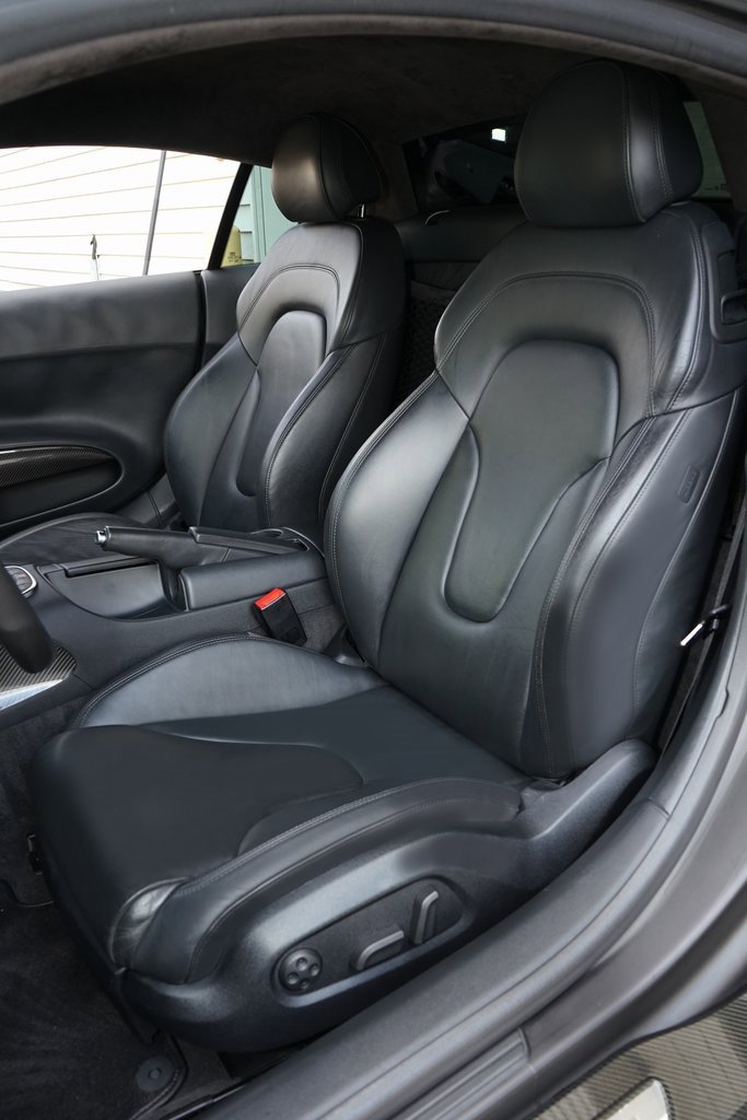 Used 2011 Audi R8 V10 image 12