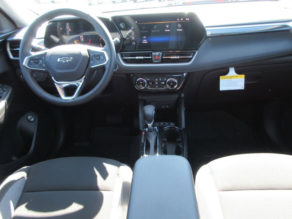 New 2026 Chevrolet TrailBlazer LT w/ Convenience Package FWD image 16