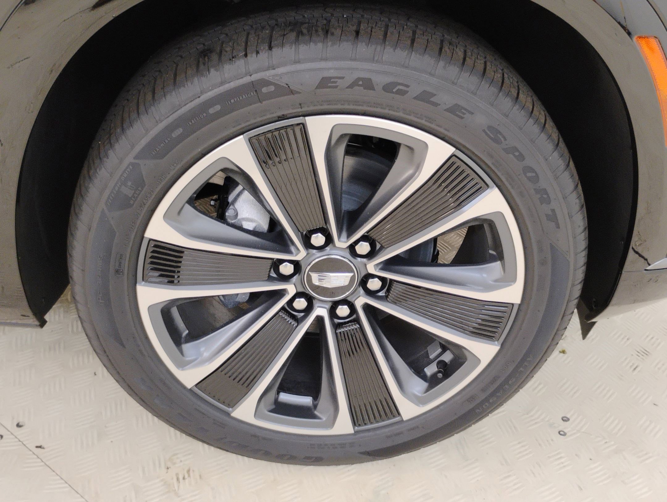 New 2026 Cadillac Vistiq Sport w/ LPO, Floor Liner Package image 25