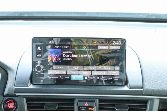 Certified 2025 Honda Pilot Touring image 15