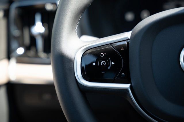 Used 2026 Volvo XC90 T8 Plus w/ Protection Package Premier image 24