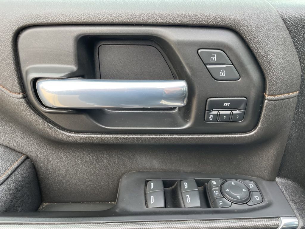 Used 2022 GMC Sierra 2500 AT4 image 14