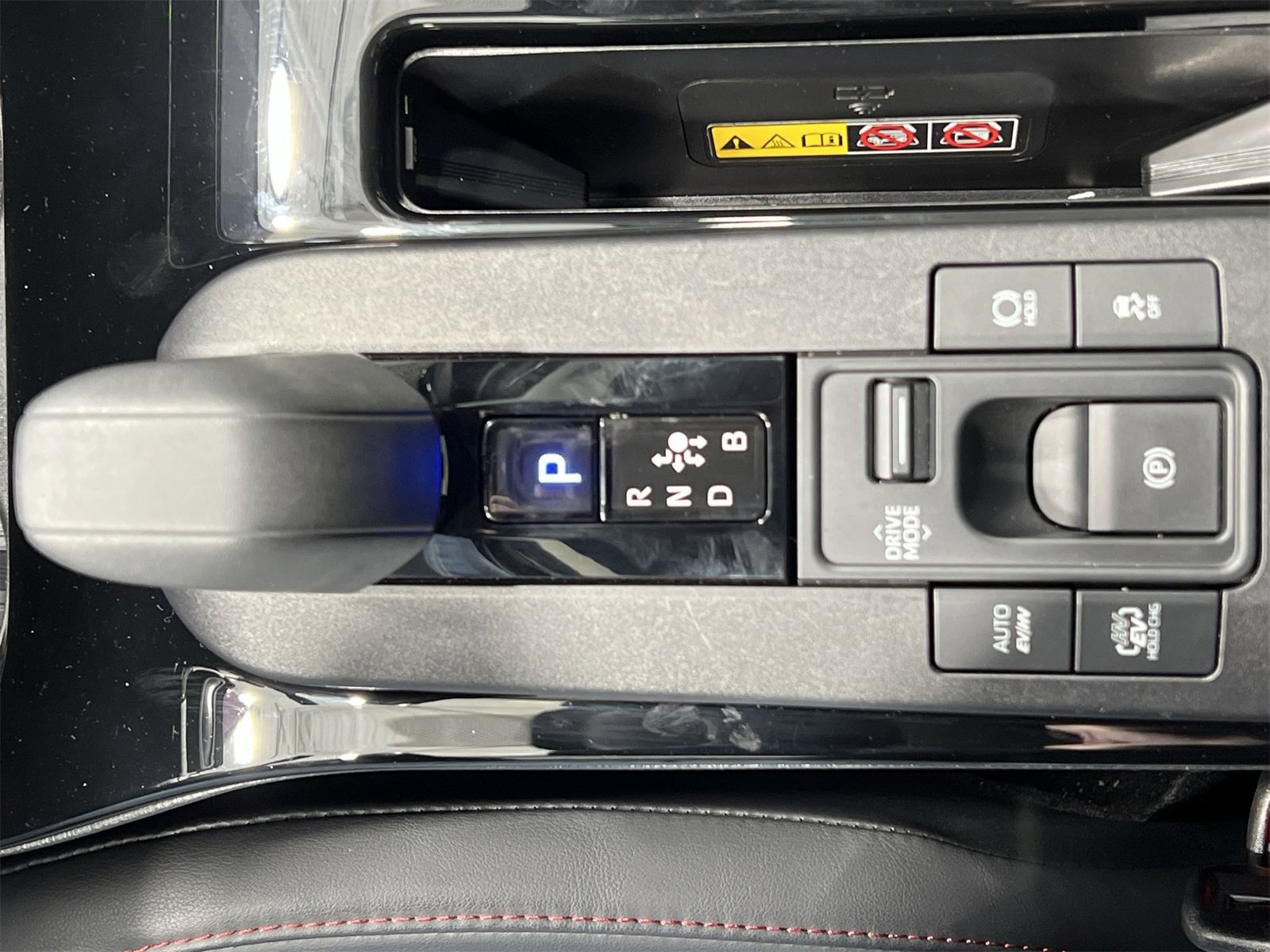 Used 2023 Toyota Prius Prime Premium image 19