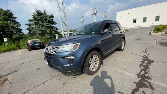 Used 2018 Ford Explorer XLT w/ Equipment Group 202A AWD/4WD image 5