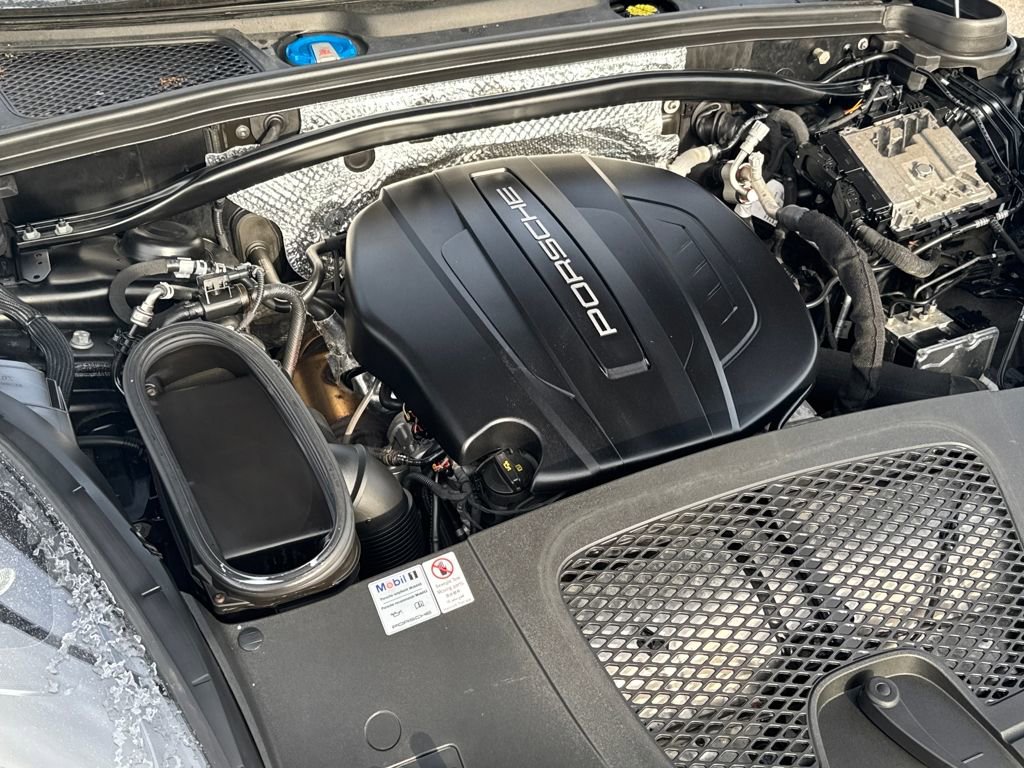 Used 2019 Porsche Macan Base image 46