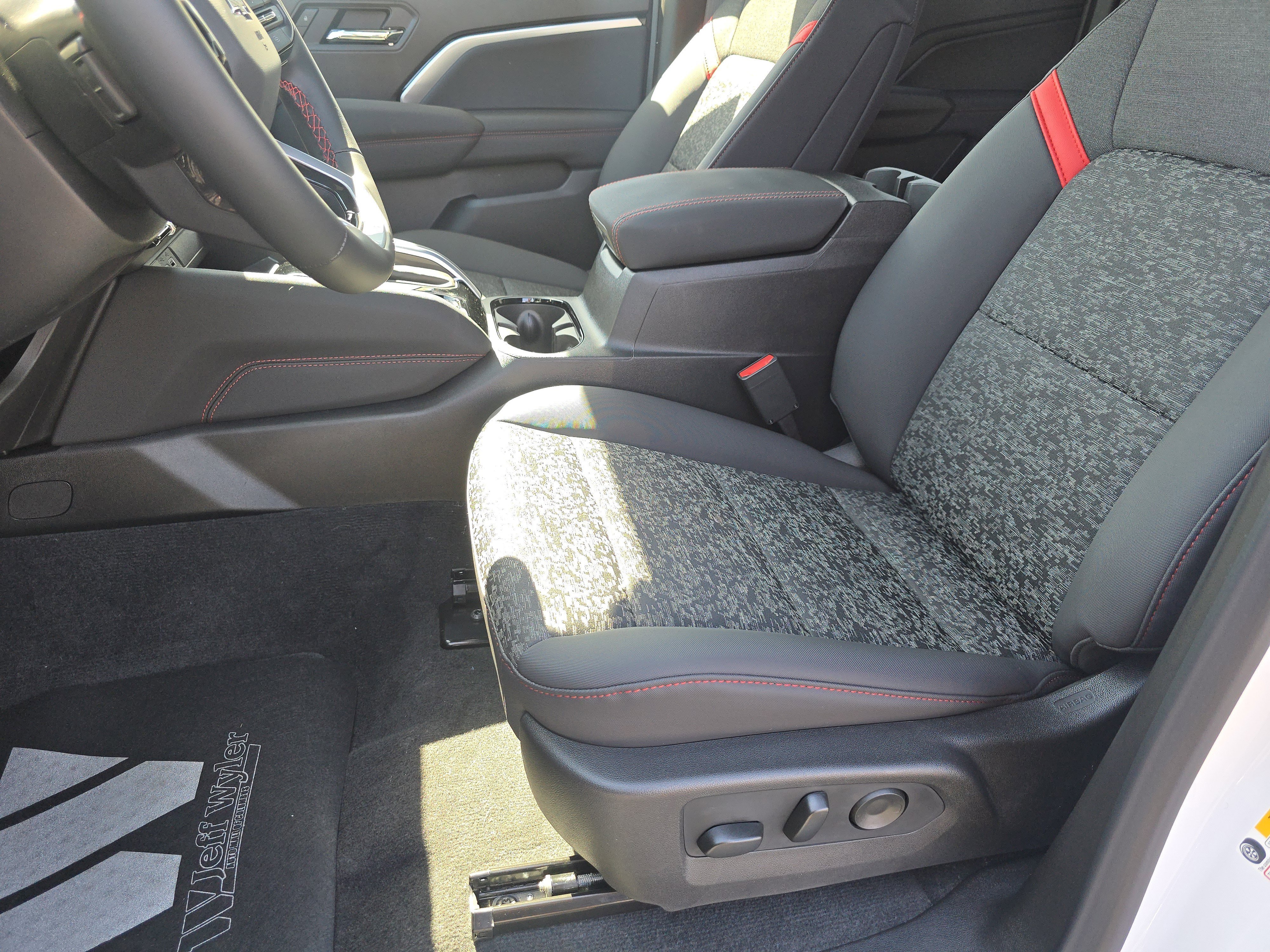 New 2026 Chevrolet Colorado Z71 image 24