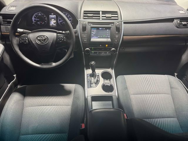 Used 2017 Toyota Camry XLE FWD image 18