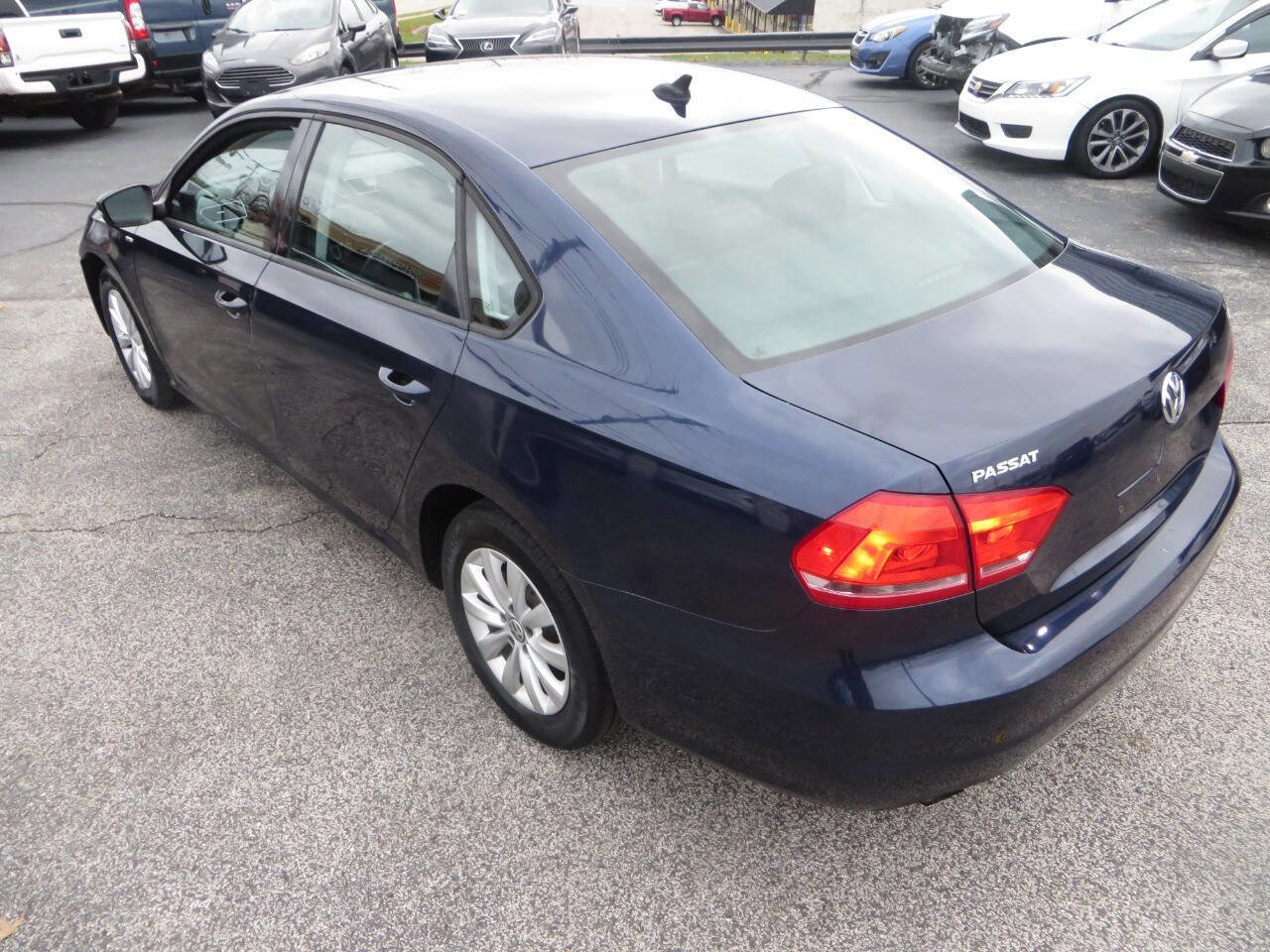 Used 2015 Volkswagen Passat 1.8T Wolfsburg Edition image 25