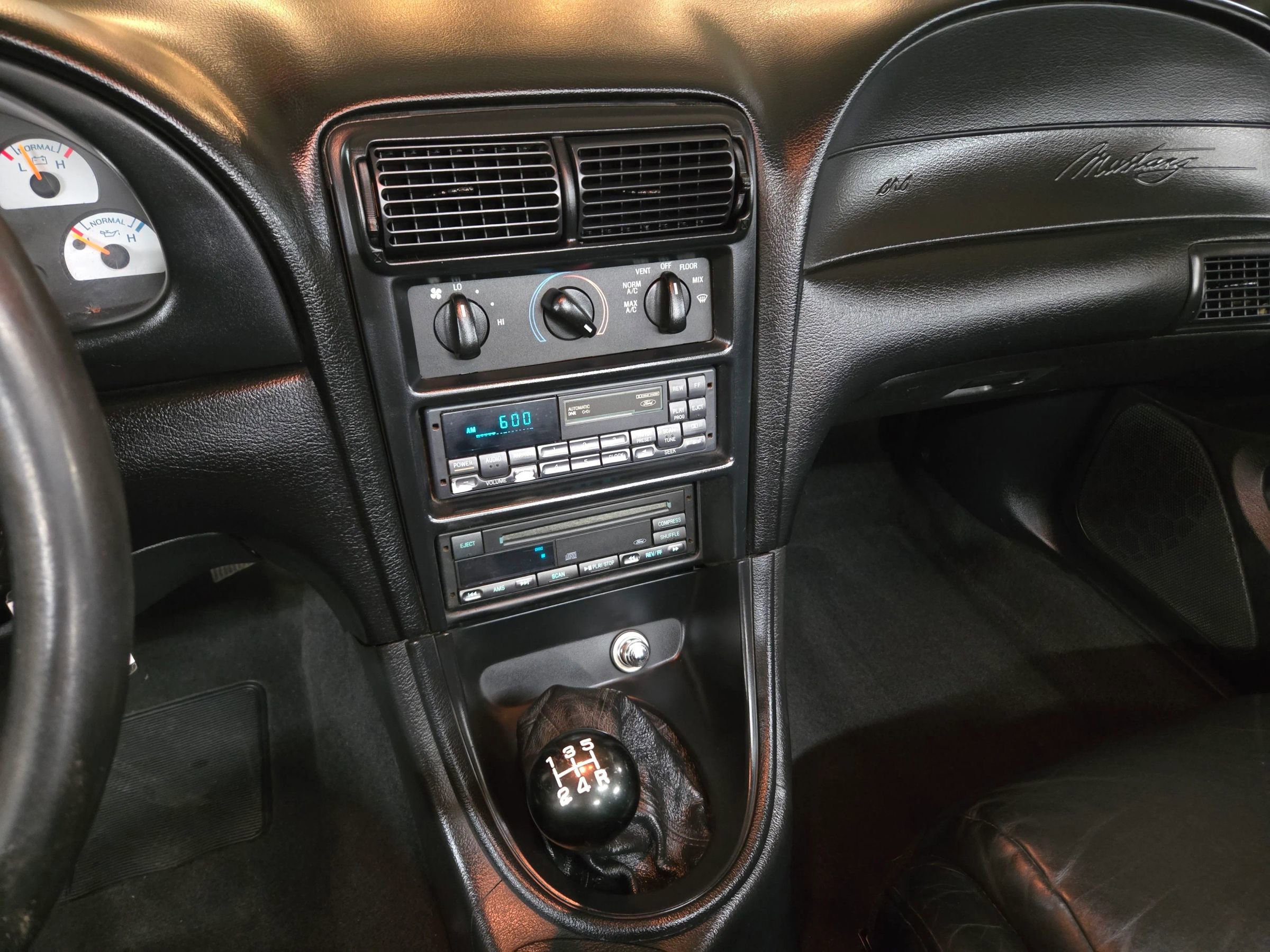 Used 1998 Ford Mustang Cobra image 39