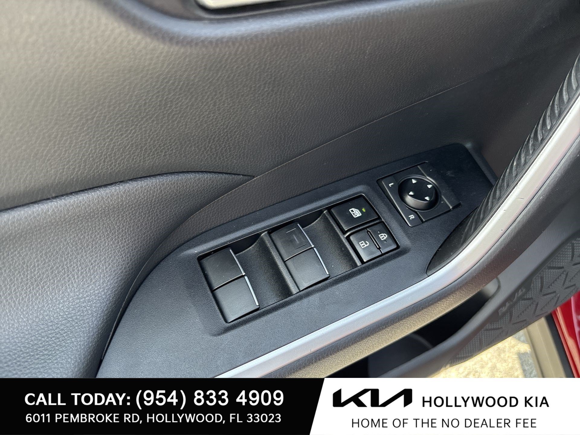 Used 2021 Toyota RAV4 XLE Premium FWD image 15