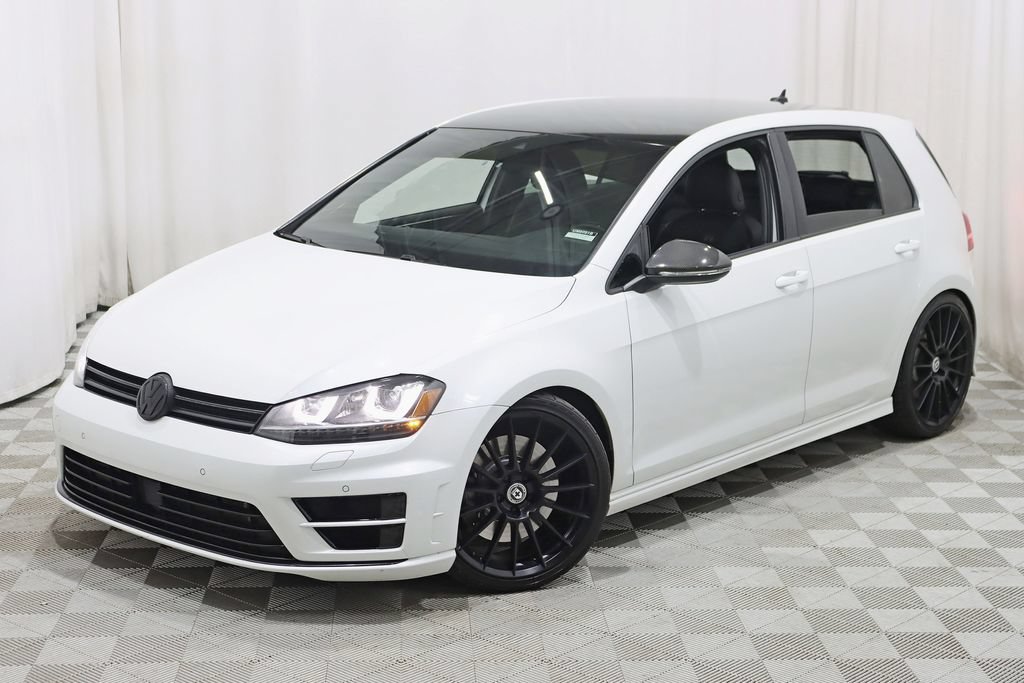 Used 2017 Volkswagen Golf R 4-Door AWD/4WD image 7