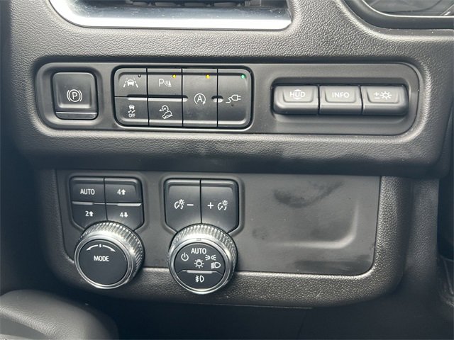 Used 2021 GMC Yukon AT4 w/ AT4 Premium Package image 24