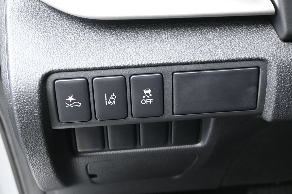 New 2026 Mitsubishi Eclipse Cross LE AWD/4WD image 15