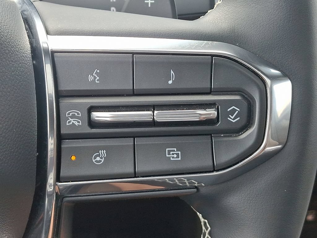 Certified 2026 GMC Acadia Denali Ultimate w/ LPO, Floor Liner Package AWD/4WD image 23