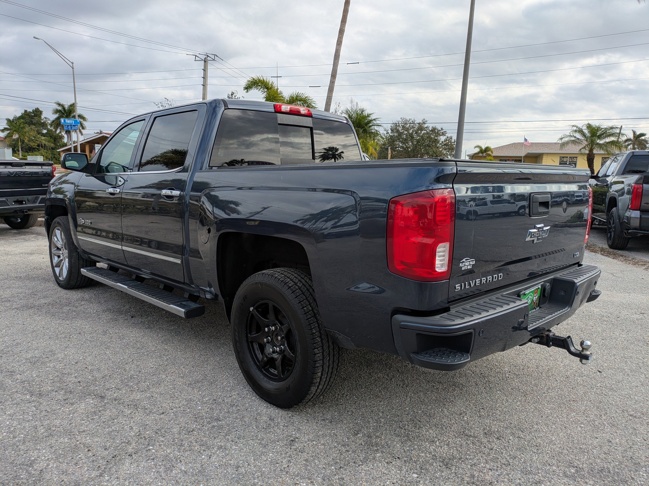 Used 2018 Chevrolet Silverado 1500 LTZ Z71 w/ Centennial Edition AWD/4WD image 6