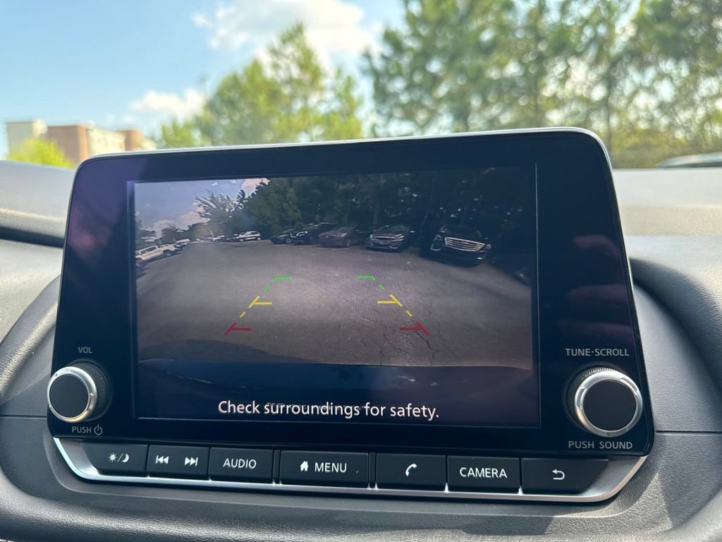 Certified 2025 Nissan Rogue SV FWD image 25