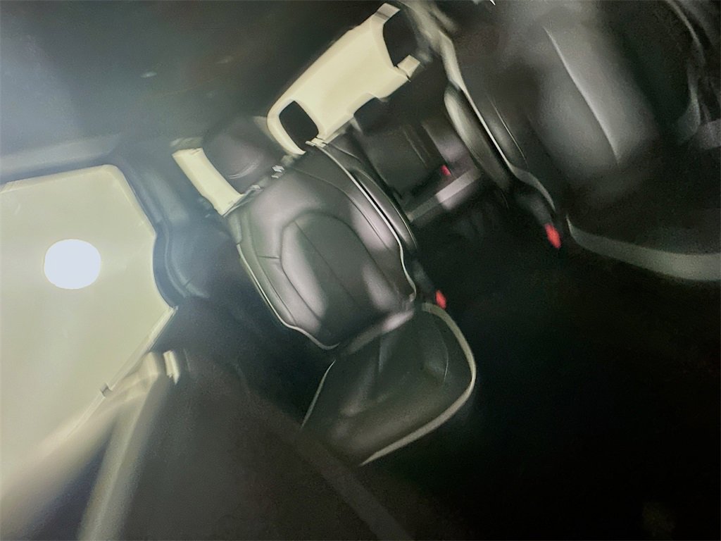 New 2026 Chrysler Pacifica Limited image 10