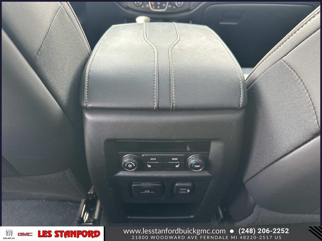 Certified 2023 Chevrolet Traverse Premier w/ Redline Edition FWD image 15