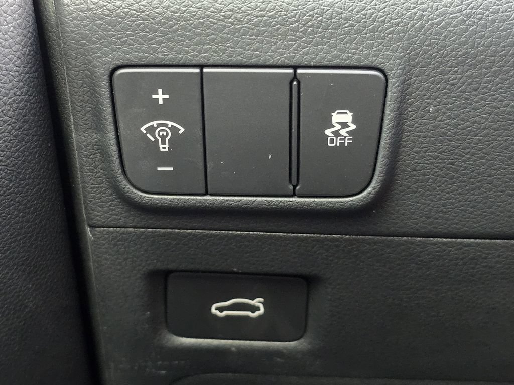 Certified 2026 Kia K5 GT-Line FWD image 32