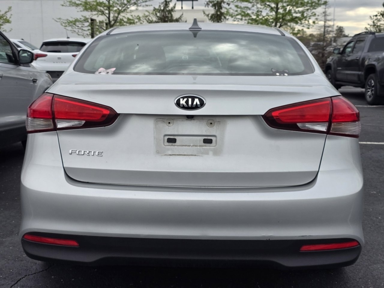 Used 2017 Kia Forte LX w/ LX Popular Package image 6