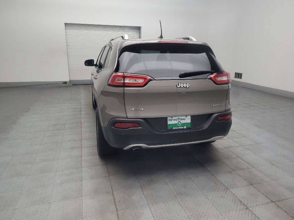 Used 2018 Jeep Cherokee Limited w/ Technology Group AWD/4WD image 6