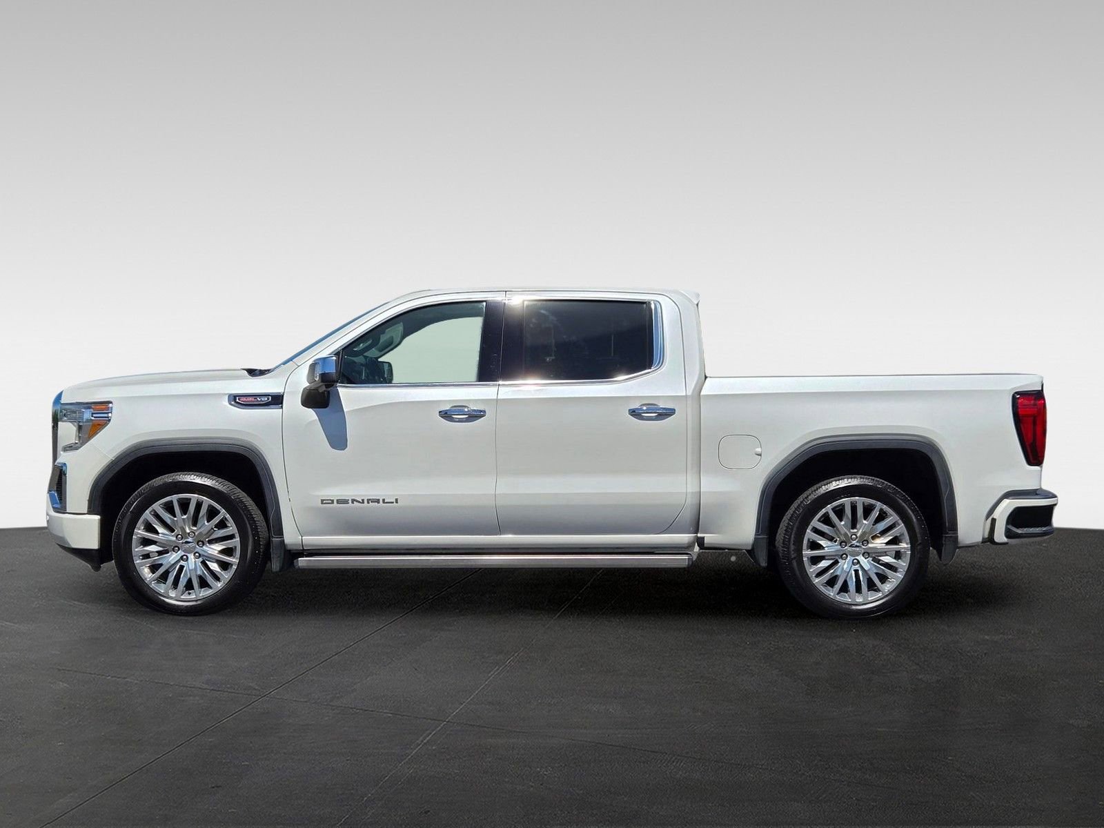 Used 2019 GMC Sierra 1500 Denali w/ Denali Ultimate Package AWD/4WD image 7