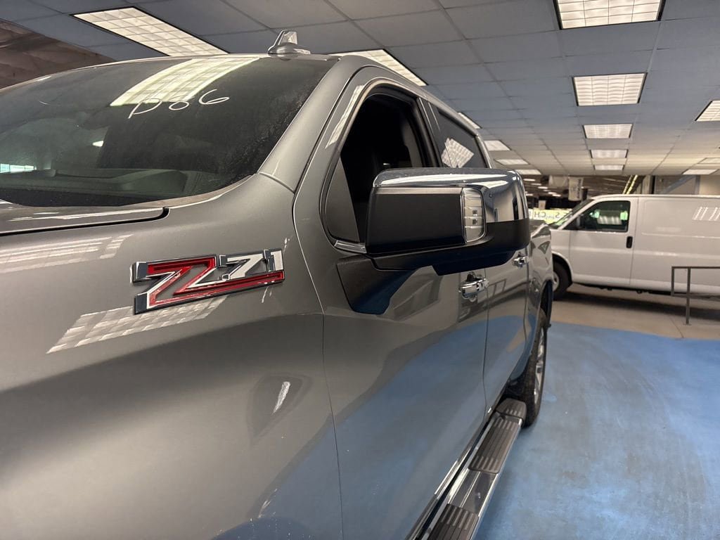New 2026 Chevrolet Silverado 1500 LTZ w/ Technology Package AWD/4WD image 17