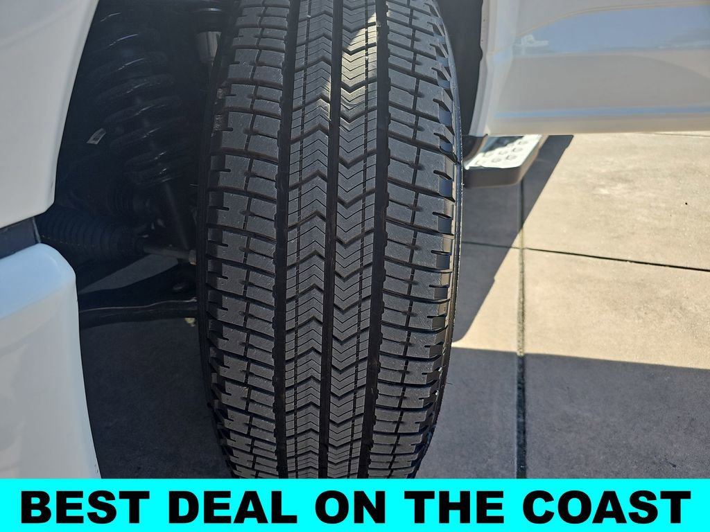 New 2025 Ford F150 Lightning XLT AWD/4WD image 35