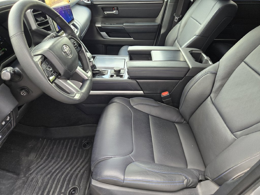 Certified 2024 Toyota Sequoia Platinum AWD/4WD image 9