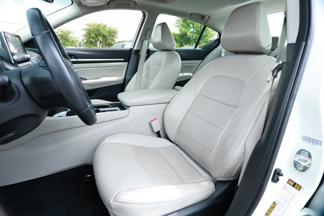 Used 2019 Nissan Altima 2.5 Platinum AWD/4WD image 23