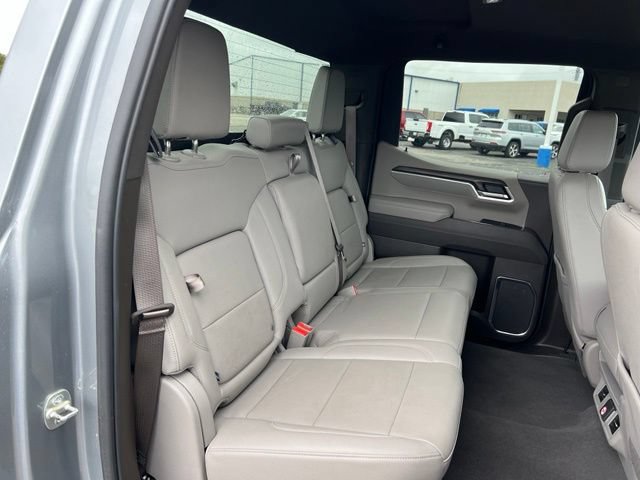 Used 2025 GMC Sierra 1500 SLT AWD/4WD image 14