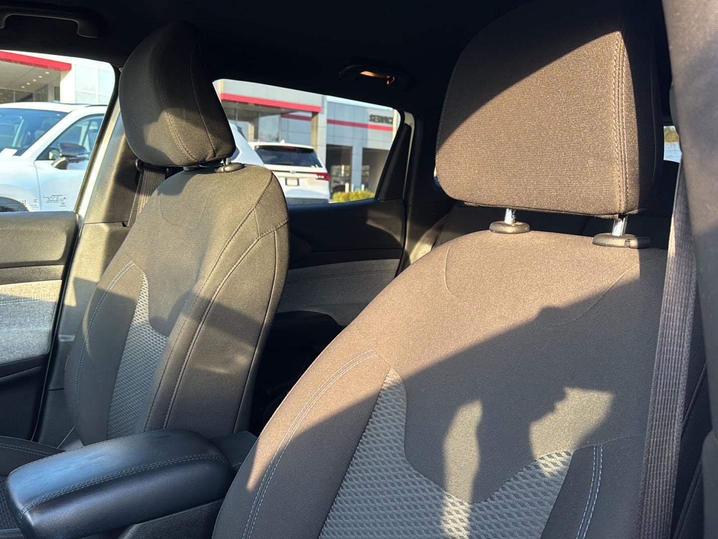 Used 2023 Jeep Compass Sport image 25