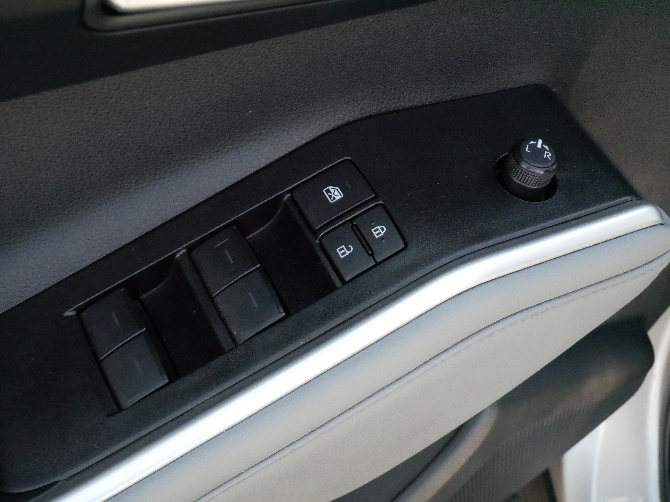 Certified 2025 Toyota Highlander XLE AWD/4WD image 19