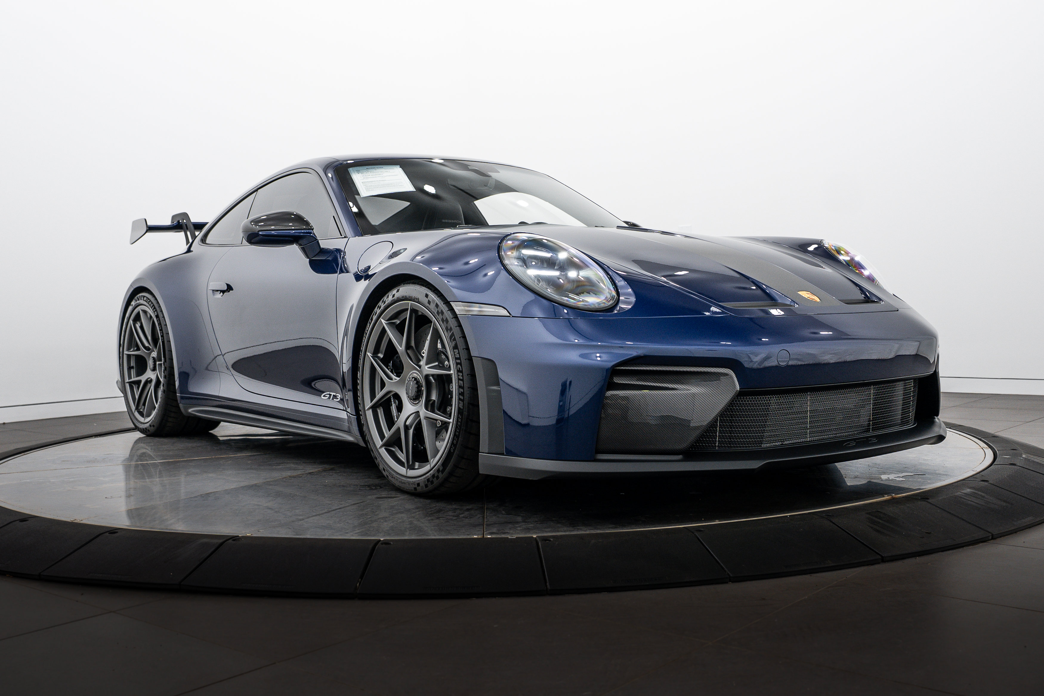 Certified 2025 Porsche 911 GT3 RWD image 9