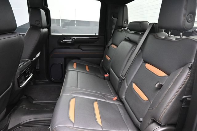 Used 2025 GMC Sierra 2500 AT4 AWD/4WD image 12