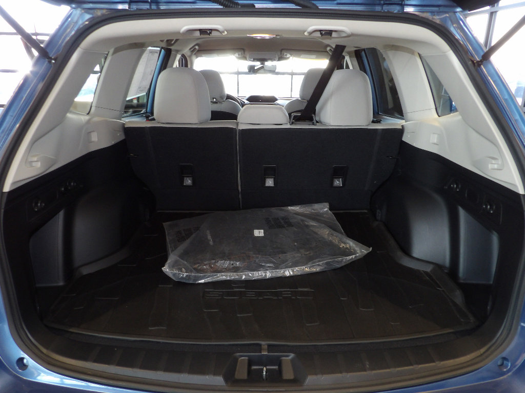 Used 2024 Subaru Forester AWD/4WD image 18