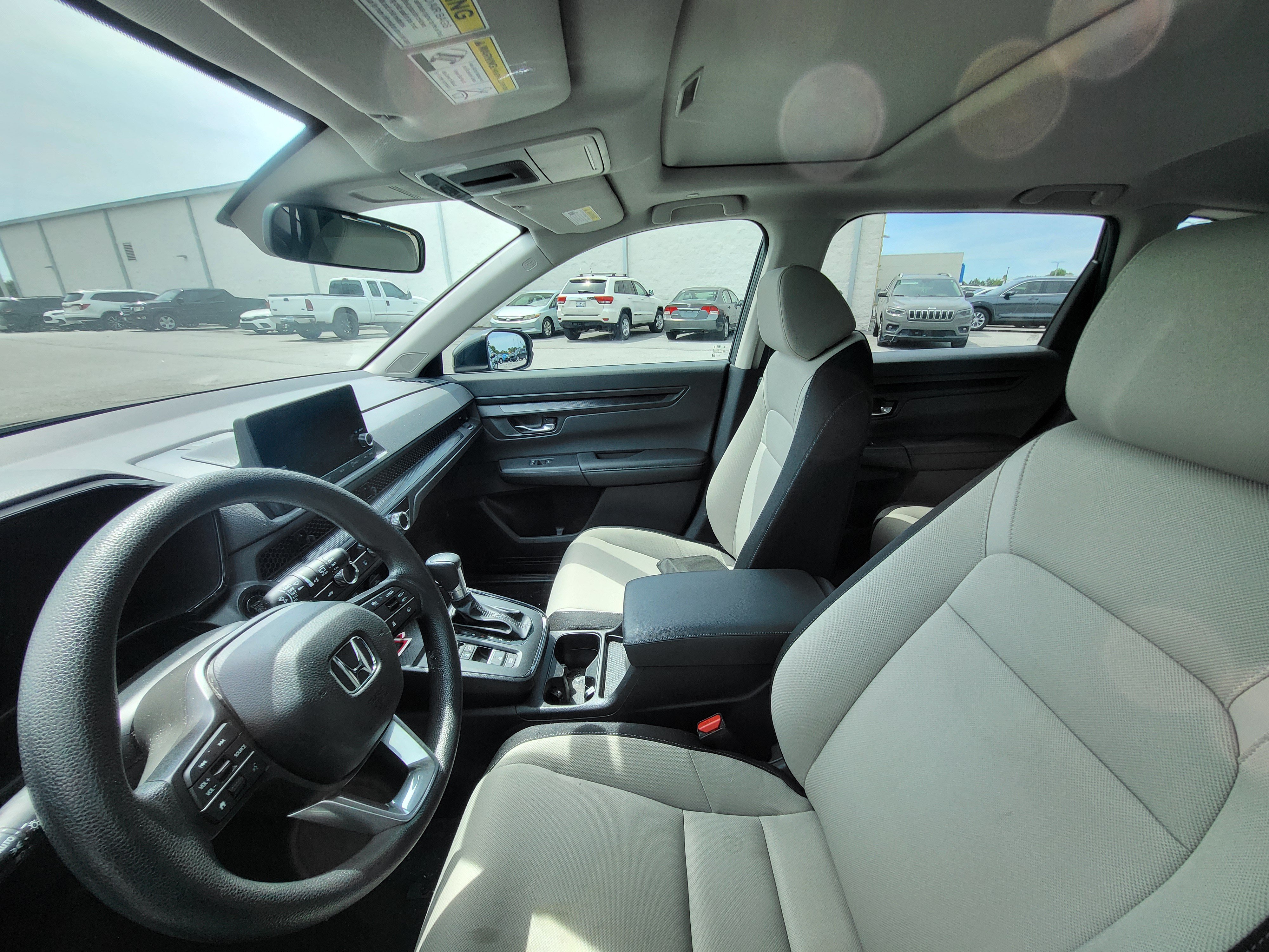 Used 2025 Honda CR-V EX image 10
