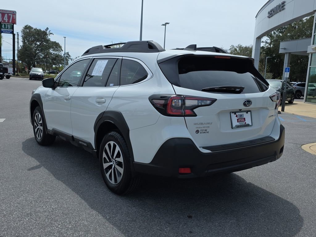 Certified 2025 Subaru Outback Premium image 6