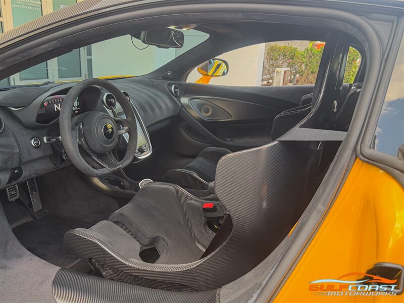 Used 2019 McLaren 600LT RWD image 28