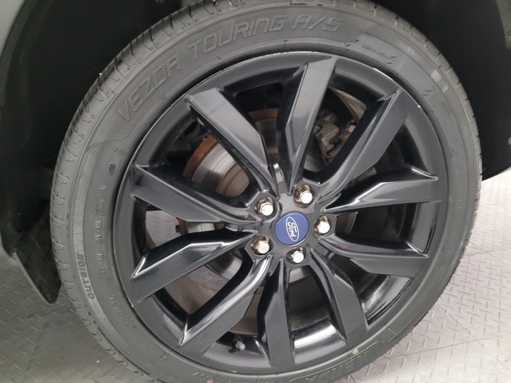 Used 2017 Ford Escape SE w/ Equipment Group 201A FWD image 31
