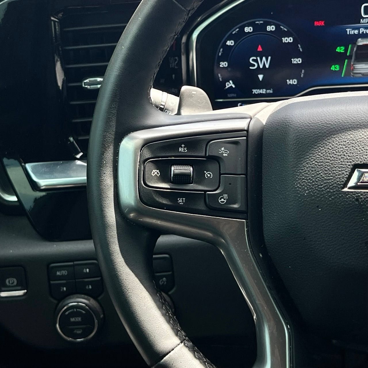 Certified 2024 Chevrolet Silverado 1500 LT Trail Boss w/ Convenience Package II AWD/4WD image 13