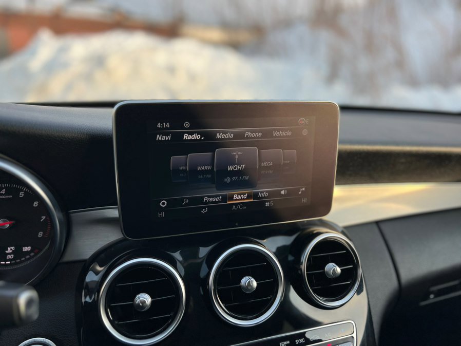 Used 2015 Mercedes-Benz C 300 4MATIC Sedan image 24