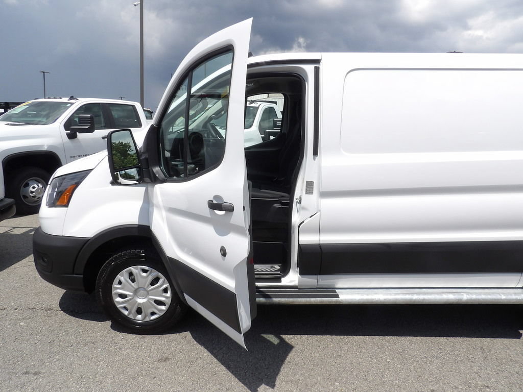 Used 2025 Ford Transit 250 Low Roof w/ Exterior Upgrade Package RWD image 13