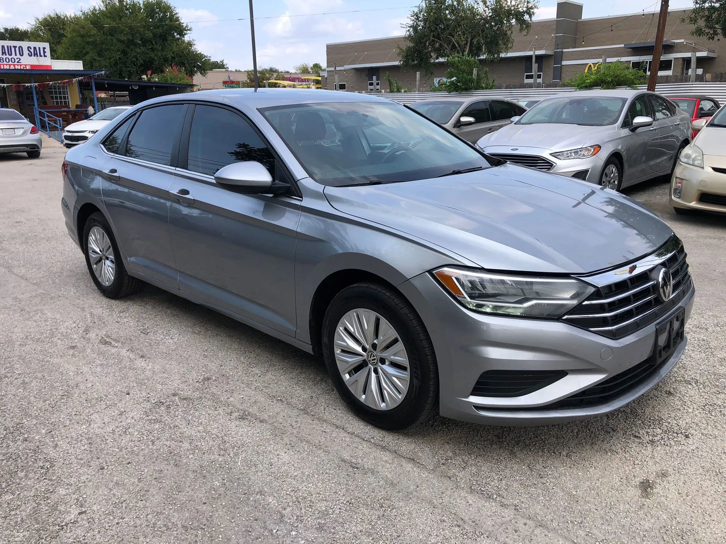 Used 2020 Volkswagen Jetta SE image 4