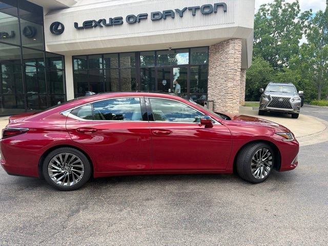 Used 2024 Lexus ES 350 w/ Technology Package FWD image 8